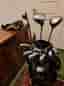 Burton Golfbag med Cobra, Callaway järn, och  bollhåv