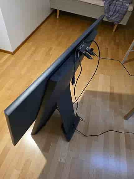 Samsung TV The Sero 4K 43" (2020) – med hjulstativ