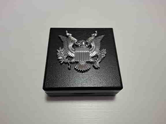 Silvermynt-Washington Half Dollar 1982 i exklusivt myntetui
