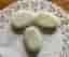 2 fina Serpentin/New Jade kristaller palmstone newage wicca.