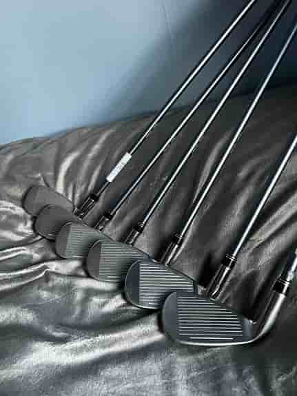 Cobra SZ Järnset // 6-Pw + Sw // 6st järn // Sällsynta Blå/Silver
