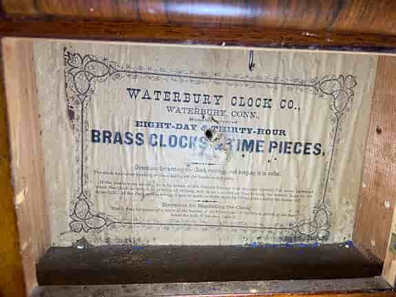 Amerikansk original  från Waterbury Clock Co väggklocka