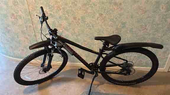 Specialized Pitch 27.5 Int Satin Black/Crimson/Rocket Red  Mountainbike