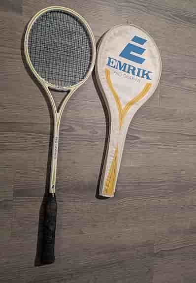 Emrik Pro Graphite squashracket