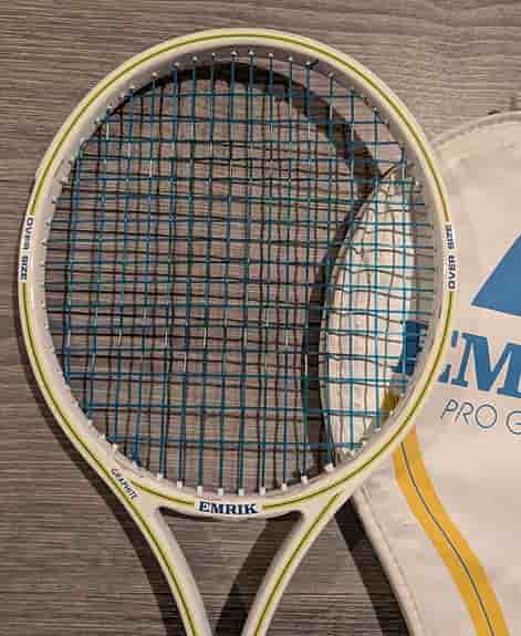 Emrik Pro Graphite squashracket