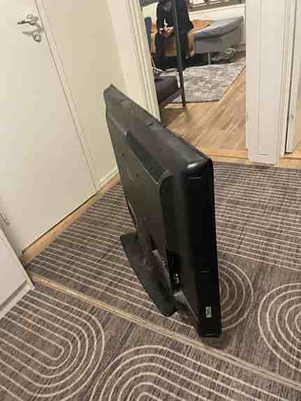 Tv LG 42" TV – Modell 42LG2000 – Fint skick