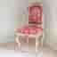 Vackra matsalsstolar i antik design.