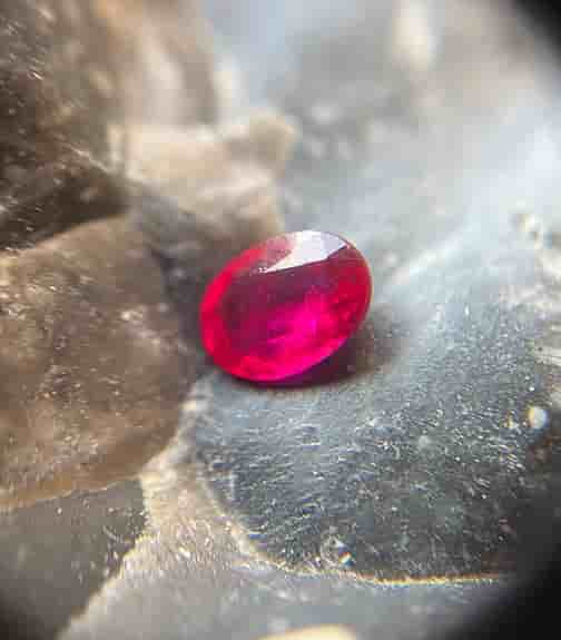 Rubin ädelsten 0.55 ct Mogok Burma