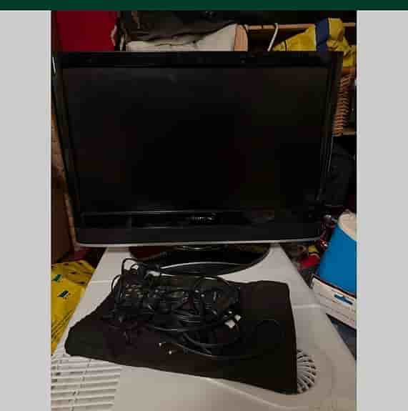 24 tum 12 volt wifi lcd tv för vägg