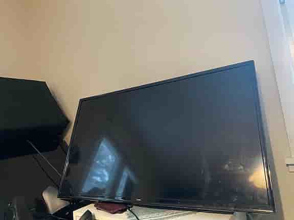 Luxor NLED40B1 TV ( smart tv)
