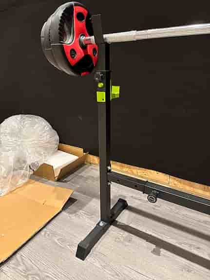 Justerbart skivstångsställ (power rack)