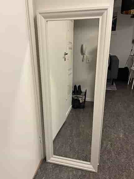 Spegel vit ram IKEA TOFTBYN