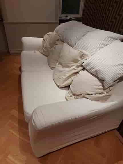 Bäddsoffa med fjädring