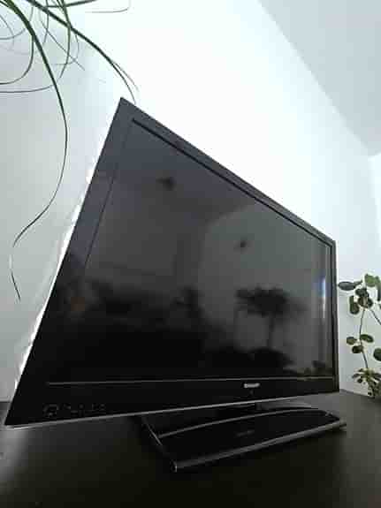 Sharp 40” TV – 2x HDMI / 2x USB – fjärrkontroll ingår