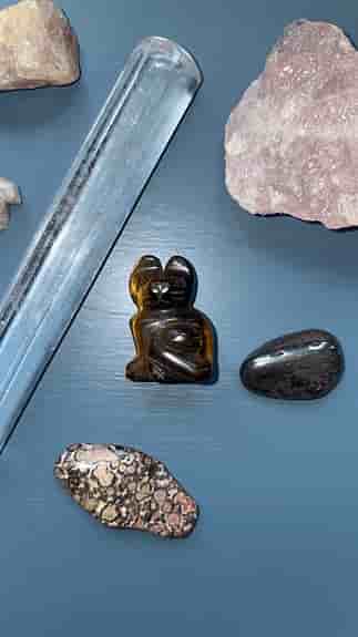 Ametist, tigger öga, clear quartz, pink quartz, jaspis, rosen quartz