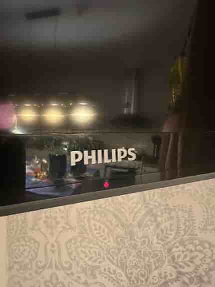 PHILIPS Full HD LED och Smart TV 32