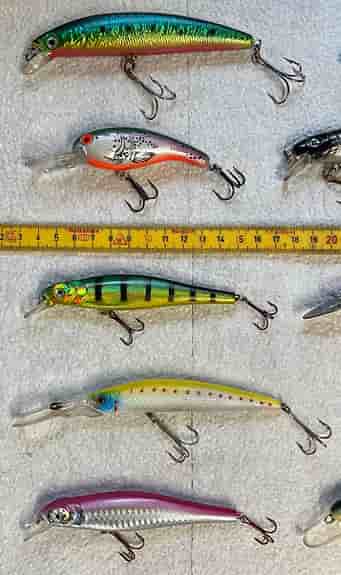 10 wobbler fiskedrag för abborre, gös, öring och gädda paket 10