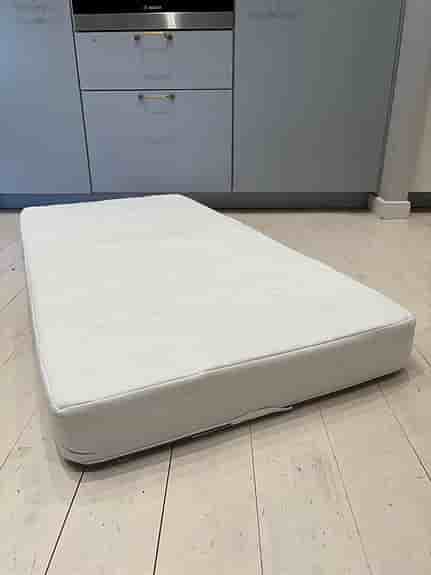 Pocketresårmadrass (IKEA) 60x120x11 cm