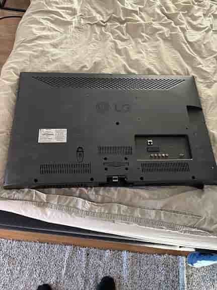 LG 32CS460T TV 32 tum svart
