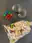 Rubriks kub, slinky och blandat Lego