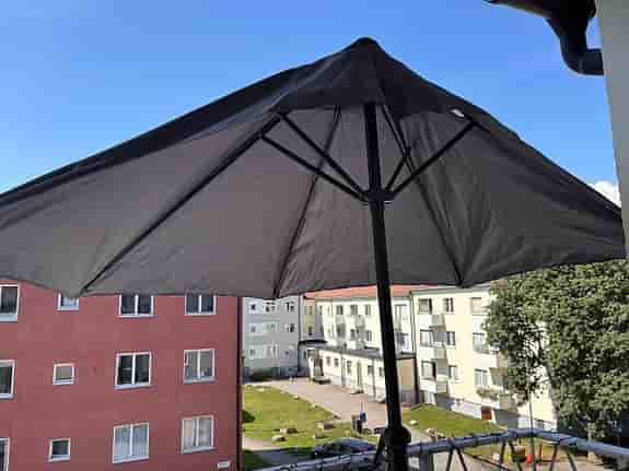 Vattentålig balkongparasoll grå B270xL135 & parasollfot 25 kg