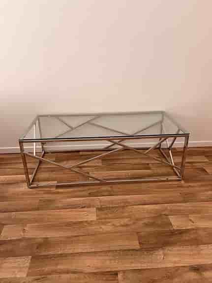 Soffbord och 2 sidobord i glas och metall – modernt set