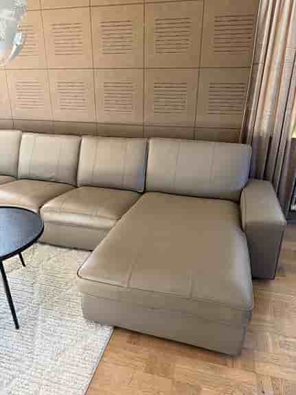 Divan soffa i skinn