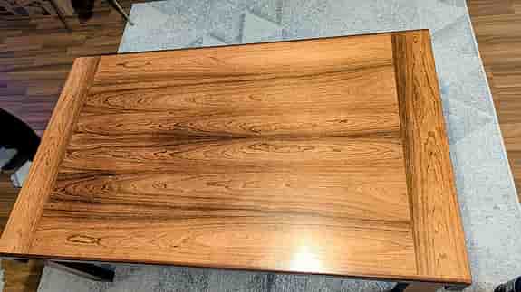 Stabilt vardagsrumsbord i ek – 140x85 cm (inkl. verktyg)