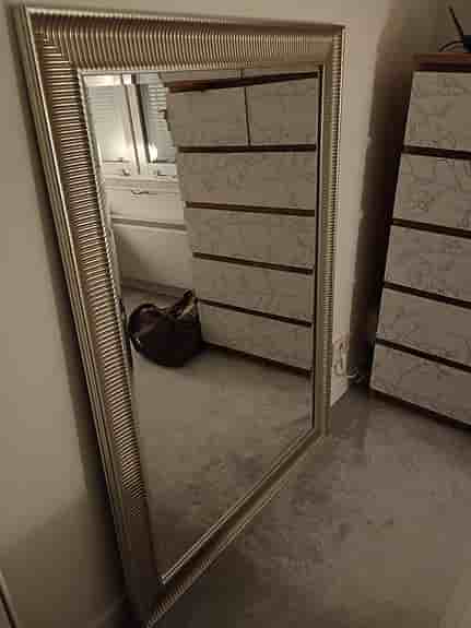 Spegel från Ikea