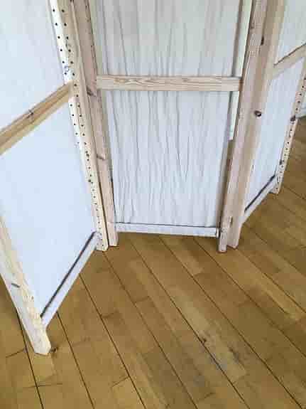 Vikvägg / rumsavdelare i ljus beige - IKEA IVAR