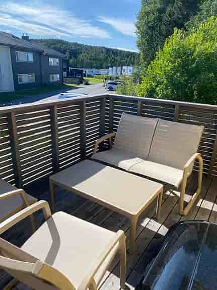 Loungegrupp/ Beige gruppsofa/ trädgårdsmöbler