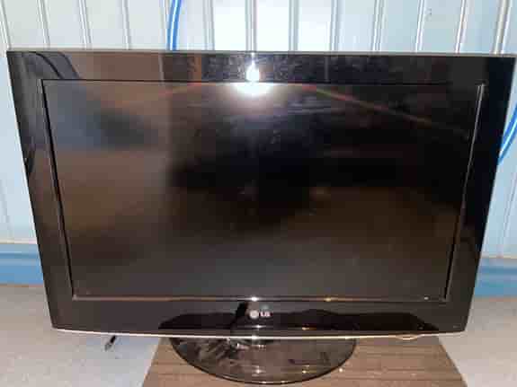 LG 32LH3000 tv 32 tum svart