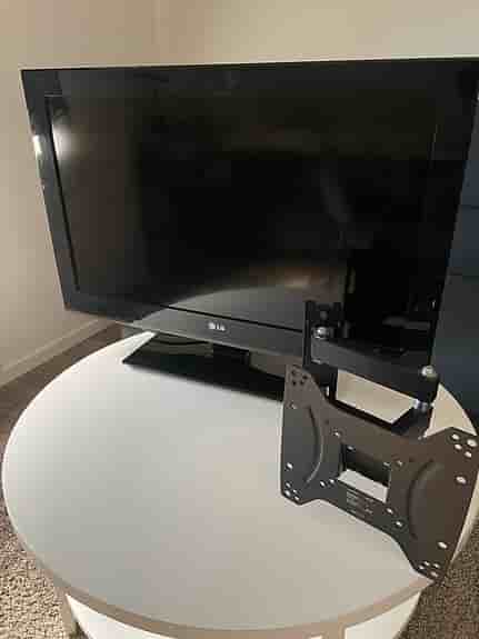 LG 32LK450 tv 32 tum svart