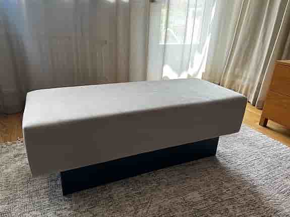 Sittbänk i sammet