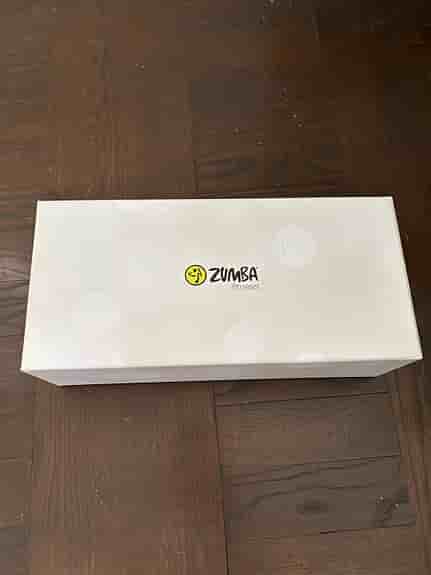 Zumba Exhilarate träningskit med toning sticks och dvd-skivor
