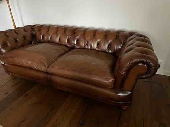 Chesterfield, soffa i äkta läder