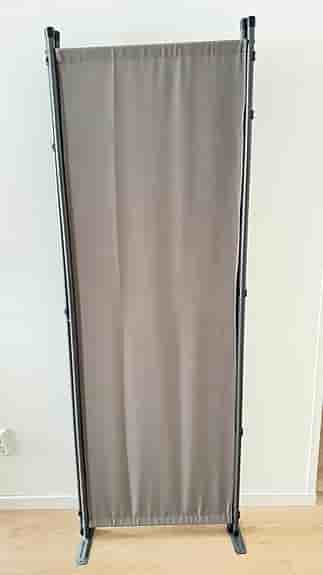 Rumsavdelare i bra skick – 3 paneler