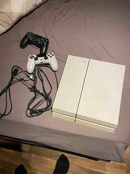 Sony Playstation 4 spelkonsol vit