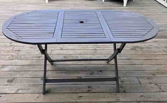 Trädgårdsbord