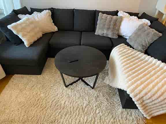 U-soffa i nyskick från Chilli – stor & bekväm (Crazy 4-sits)