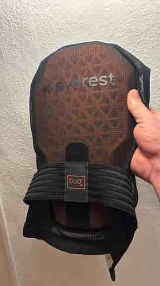 Everest D3O ryggskydd svart