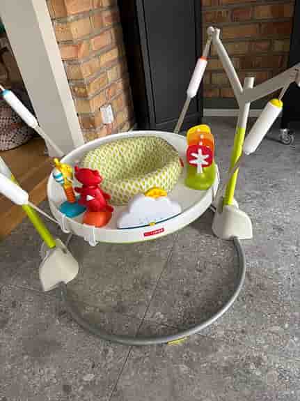Skip Hop explore and More hoppgunga