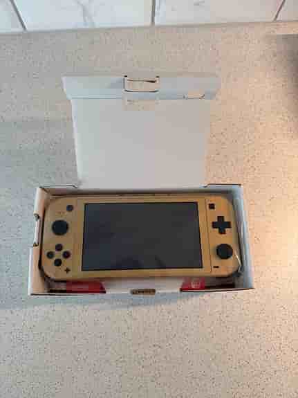 Nintendo Switch Lite Hyrule Edition