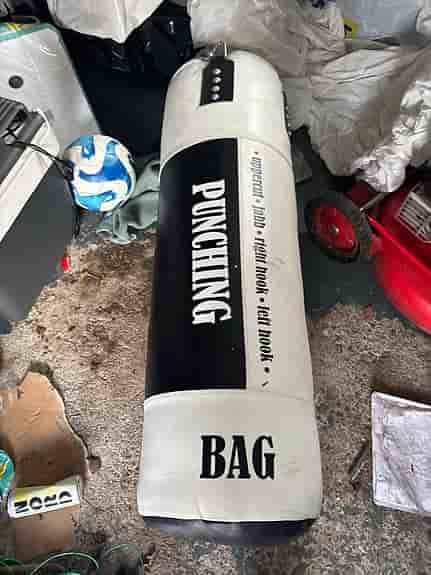 Punching Bag boxningssäck vit svart