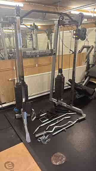 Komplett gym Body-Solid – i nyskick – nypris 100k+