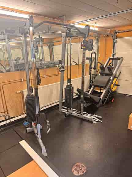 Komplett gym Body-Solid – i nyskick – nypris 100k+