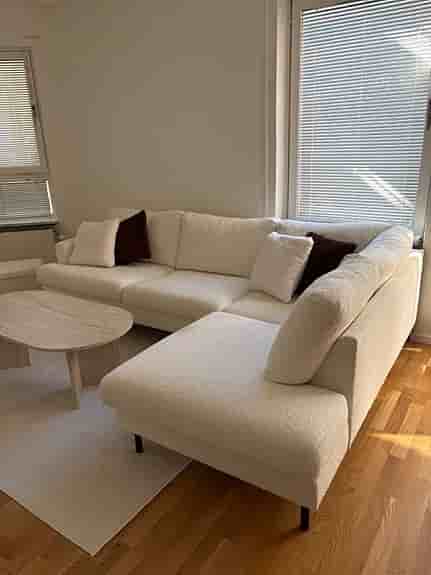 Menard divan soffa i Bouclé