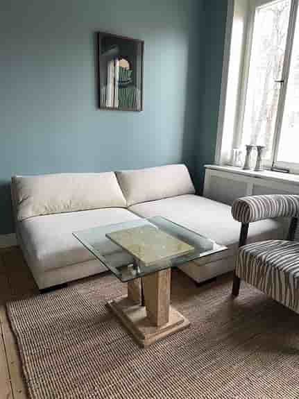 Beige modulsoffa i toppskick