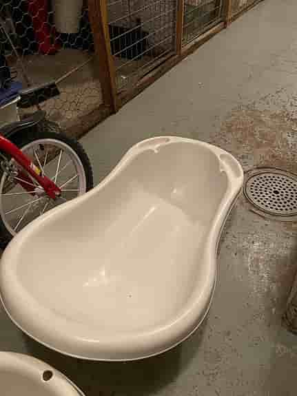 Badbalja för bebis vit plast