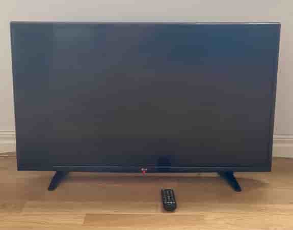 LG TV 43”